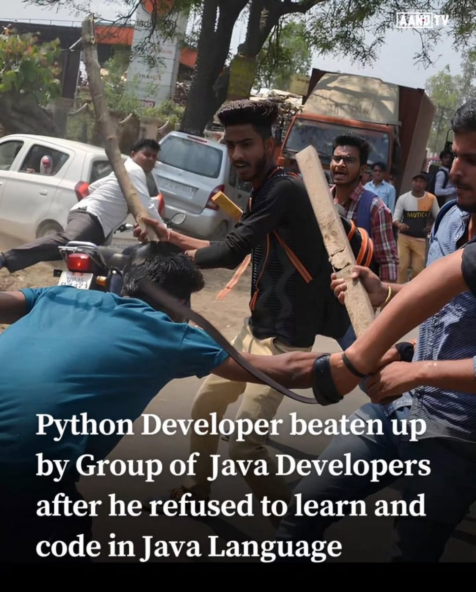 Ananth_IRAS's tweet image. A light-hearted take on the language debate! 😃😛😂 #languagedebate