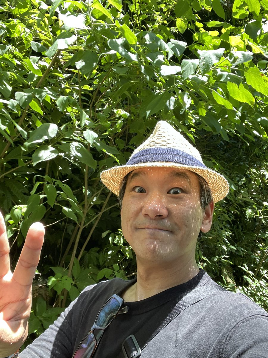 HirosevenNkr's tweet photo. 琵琶湖に浮かぶ有人島
沖島に来てみた
家の近所に異国があります
多分どなたの周りにもそういう所ってあると思う
京都に住んでて金閣寺や清水寺行ったことないってよく聞くし

今日は休日主夫はお休みでランニングもお休みします

それにしても暑い🥵 https://t.co/au4HSvV6GY