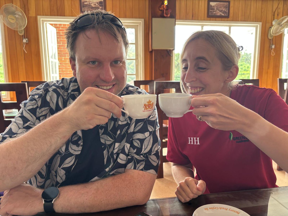 BlaiseOutdoor's tweet image. This morning we visited the New Giragama Tea Factory to see how tea is produced before enjoying a refreshing cup of tea made in the factory. Now we are off towards Kithugala for some white water rafting.