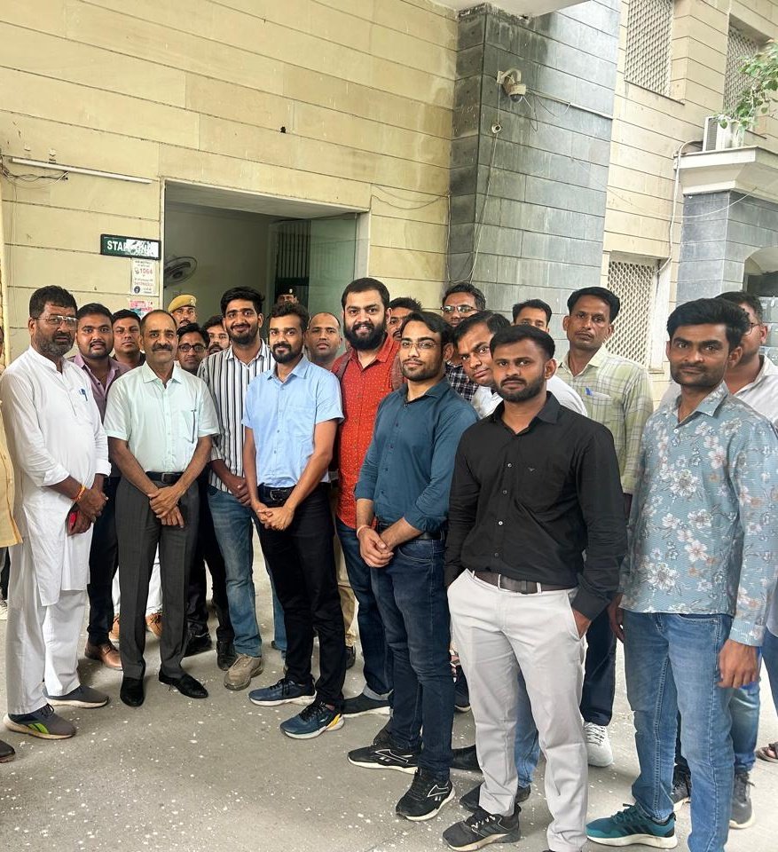 <a href="/alokrajRSSB/">Alok Raj</a> साहब,आप कर लो सितम आपकी हद जहाँ तक है,मैं हंसकर सहूंगा हर गम,मेरी इंतेहा जहाँ तक है ,आप सोच रहे हो मुझे दर्द कितना हुआ, साहब मैं देख रहा हूं, आप बेवफा कहाँ तक है <a href="/release/">@release</a> कनिष्ठ अभियंता परिणाम, आ गया आपका next हफ्ता भी <a href="/AbhiyantaWF/">Abhiyanta Welfare Foundation</a> <a href="/LokendraMina/">Lokendra meena</a> <a href="/Radhemahwa/">Radhe Meena</a>