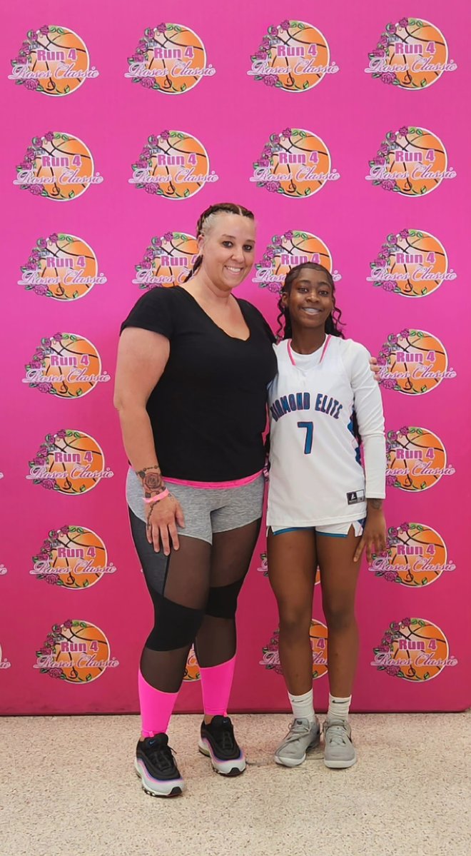 MNDiamondElite1's tweet image. Happy Birthday Ruvi! Enjoy your day Ruvi! Shine Bright Like A Diamond! @CoachTifff
@MNDiamondElite1
#DiamondsAreForever