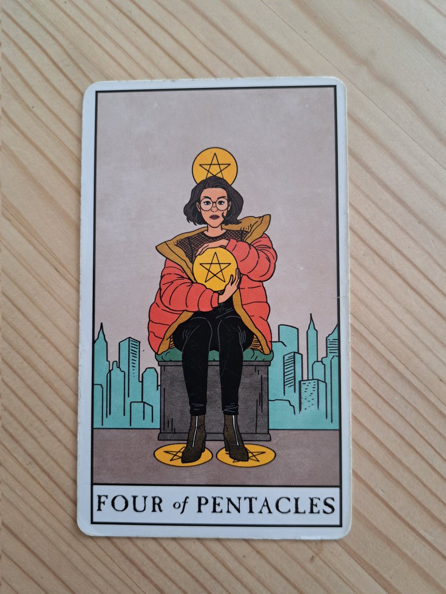 Laurajk32's tweet image. Today's card is 4 of Pentacles
Sometimes it's wise to strictly stay within our spending budget.
#budget #money #strict #save
#tarot #tarotmessage #LauraJK32
