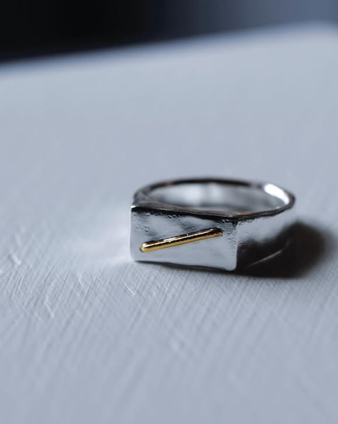 Soaringにかけた、上昇するとか飛翔するとかのネーミングも気に入ったとコメントをいただきました😊
誌面掲載の許可をいただきましたのでご紹介いたします。
ご本人が実際に手に取ってくださり、ご購入くださったことが本当に嬉しいです。
松島さんありがとうございました！（デザイナー倉田）
(2/2)