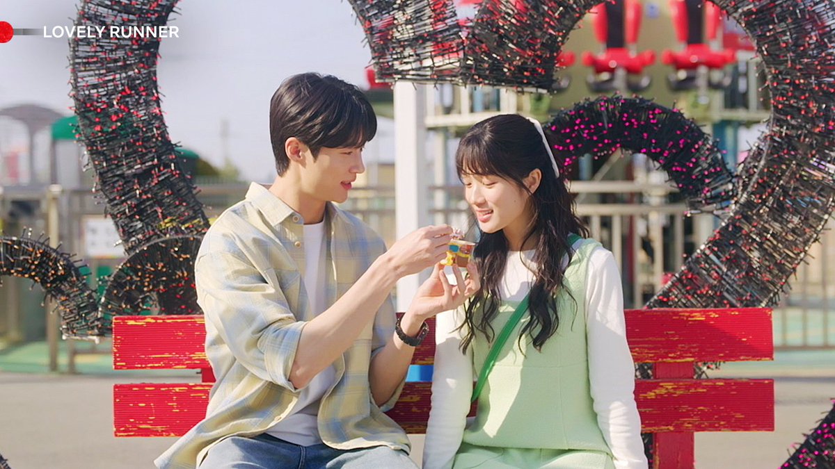 Netflix_PH's tweet image. it’s national junk food day so i know what i’m doing 🍦
#KiansBizarreBandB #JIN #진 #KPopDemonHunters #Huntrix #LovelyRunner #ByeonWooseok #KimHyeyoon #변우석 #김혜윤 #SoNotWorthIt #Youngjae #영재 #ChoiYujin #최유진