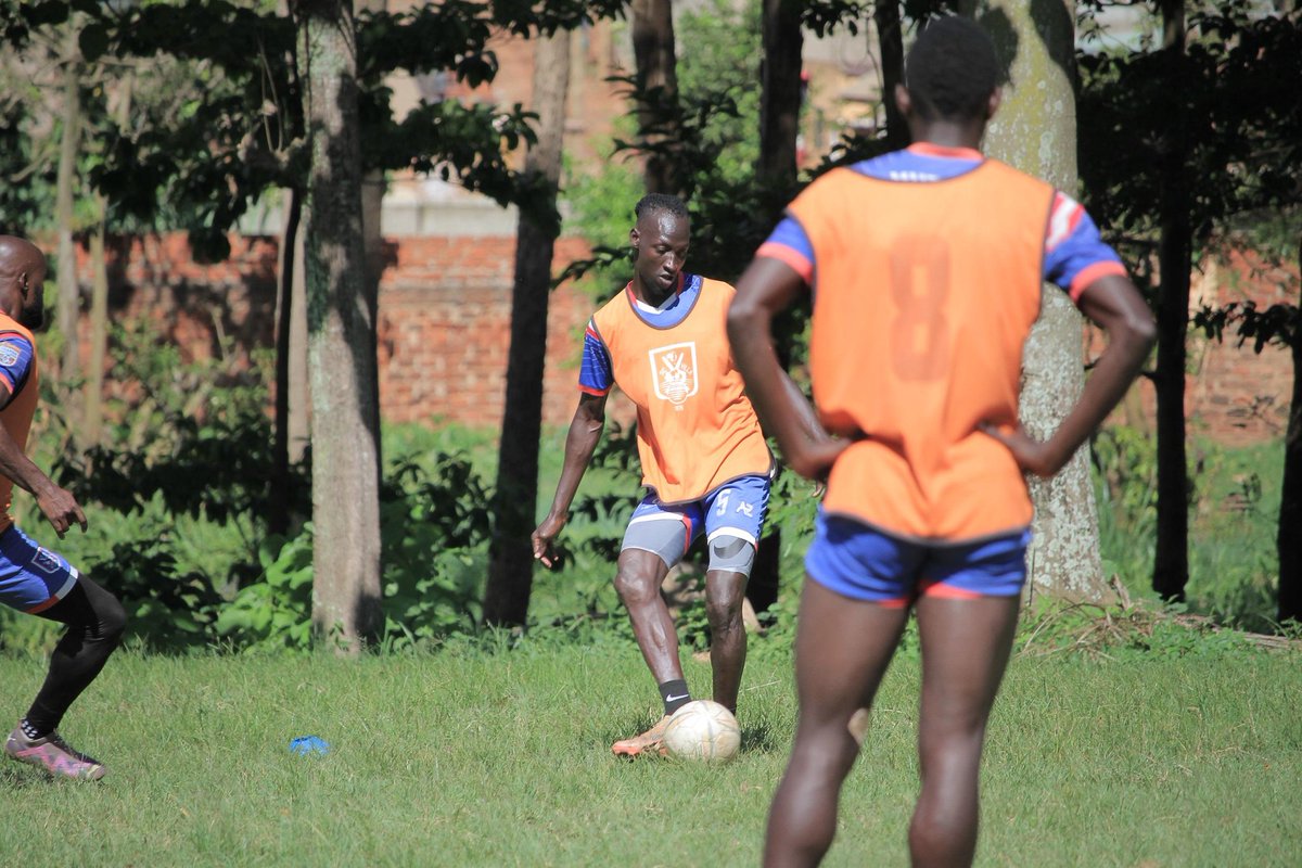 SCVillaJogoo's tweet image. Pre-Season Pump-Up!
It’s time to set the tone for an epic year. Every sprint, every rep, every play today builds the foundation for victory. Embrace the sweat, chase the grind, and let’s get to Work.
#MondayMindset
#TheJogoos🔵