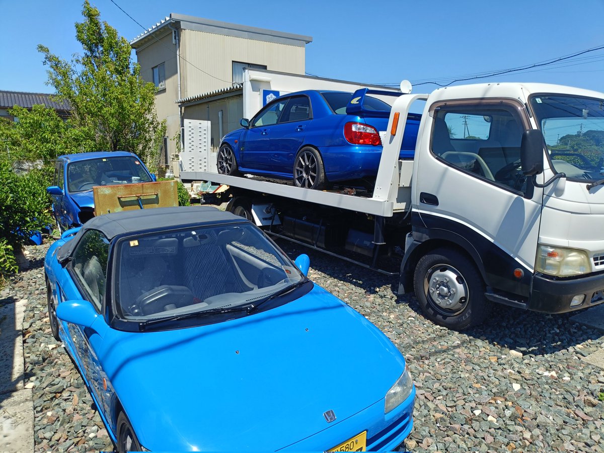 ryuseikw3's tweet image. 帰宅〜！
そーいえばビートをGR86のブライトブルーに全塗したよ🤩