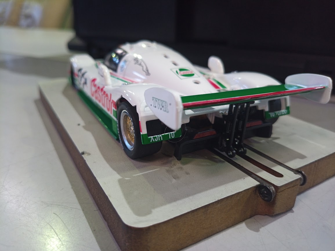 RSlotcar's tweet photo. きのうは32C-CARレースで勝利のモトちゃんは3連荘でご来店。
24GTやFarewell耐久の練習に加えて新たにイットのJAGUARをお買上。
ありがとうございます！

#スロットカー #プラモデル #レーシングパラダイス #slotcar https://t.co/hYatUHyUa0