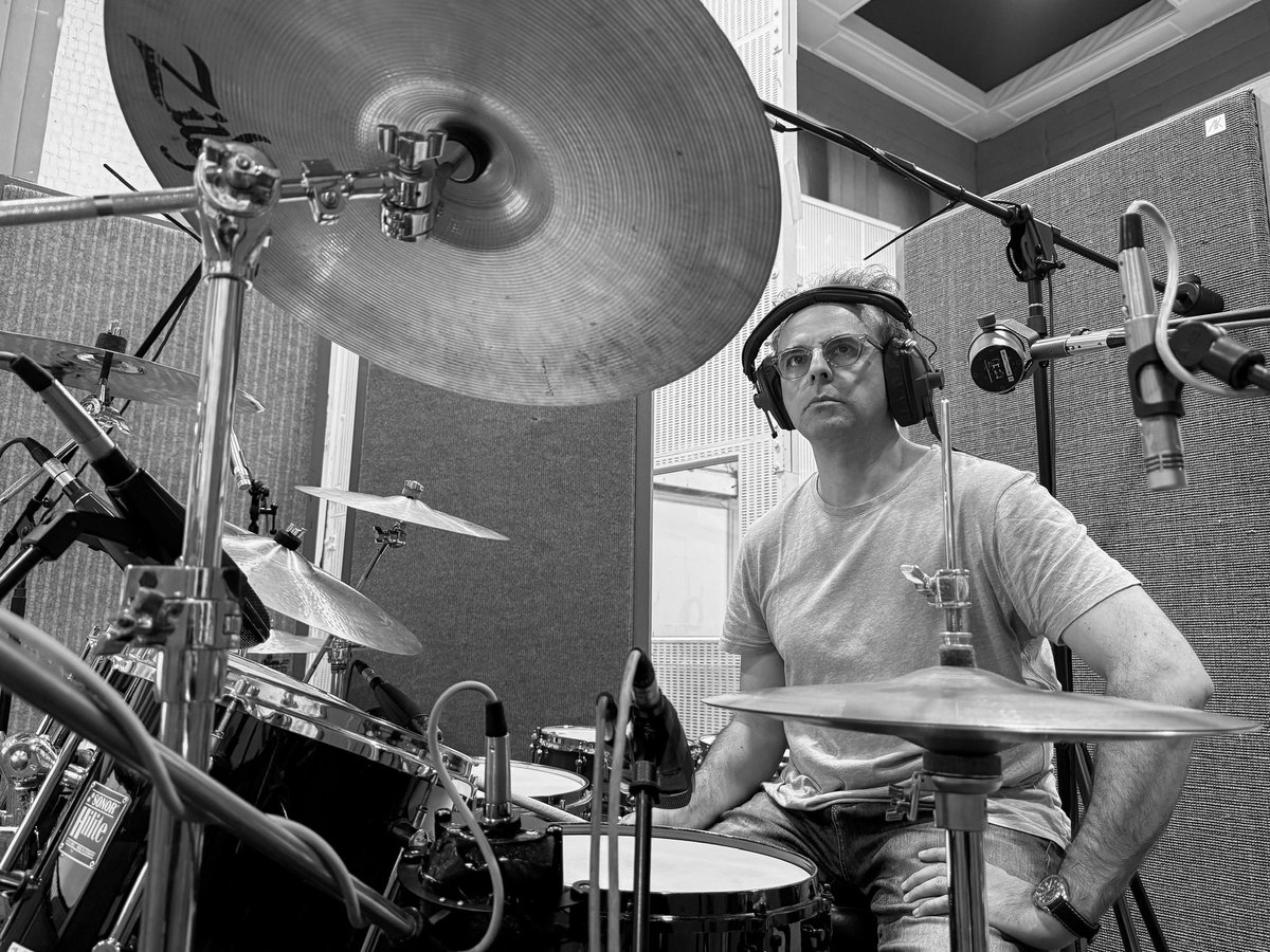 Los Tres tweet media