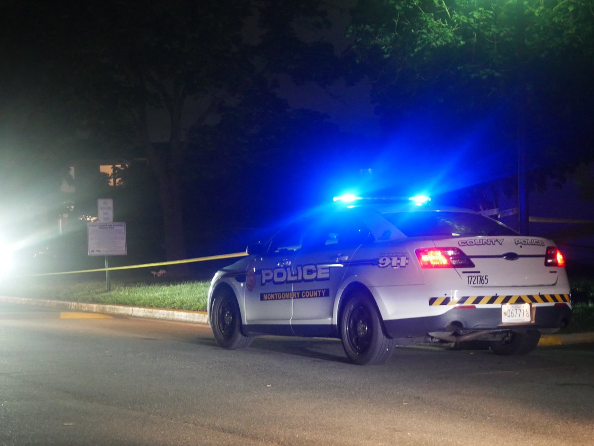 DCNewsLive's tweet image. Montgomery County Police investigating a reported shots fired incident on Castle Terrace around midnight. Ambulance just left without a patient; no injuries reported. Nearby roads closed for evidence collection; details limited… #MoCo