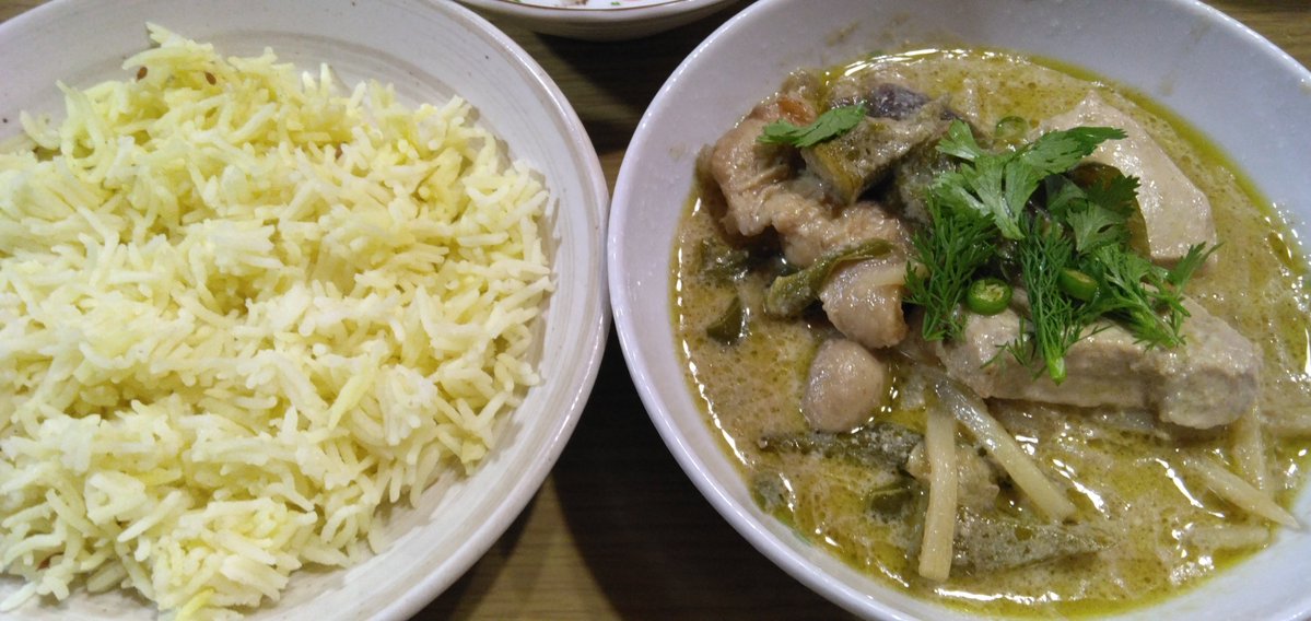 ABC1123y's tweet image. チキンともうかさめの
グリーンカレー
黄色ライス
