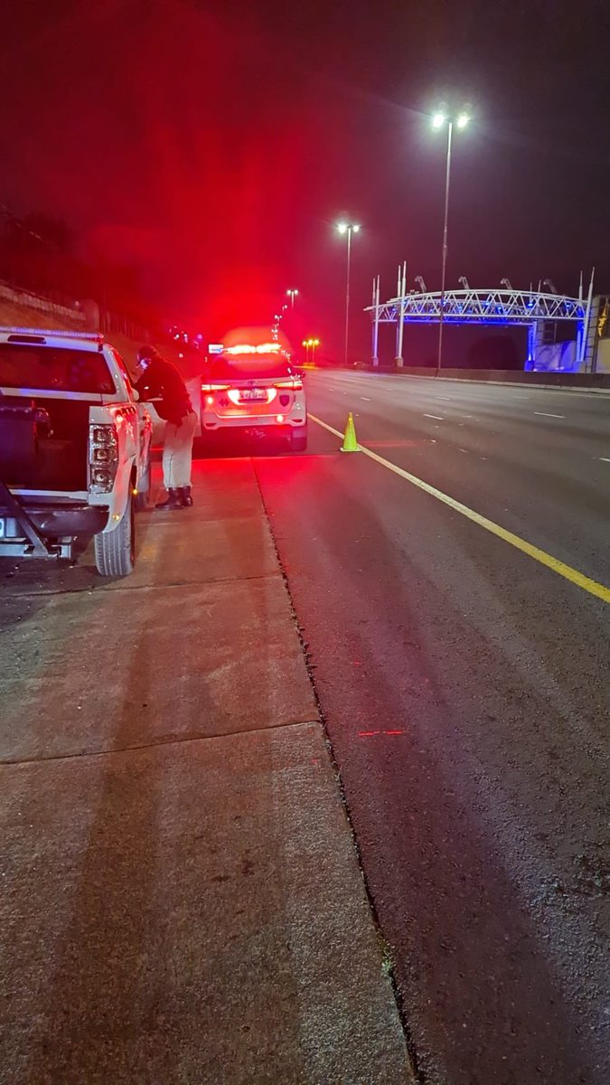 visiontactical's tweet image. Motorbike Crash – Quick Response
Last night, Vision Tactical’s support units responded to a motorbike accident near the Marlboro off-ramp on the N3.
A male rider was injured and transported to hospital by NETCARE.
SANRAL and JMPD were on scene to assist.
🙏 Wishing the rider…