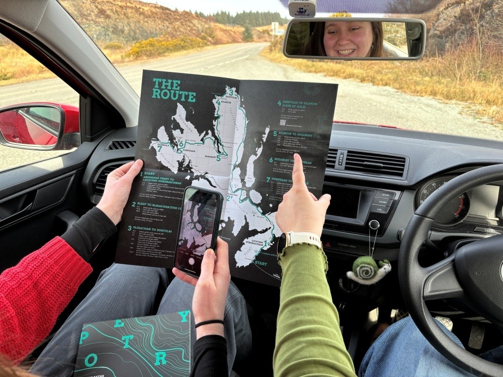 In the July edition of the #ScottishBanner:
#Scotland’s first #GaelicPoetryPath launches on the #IsleofSkye
Issue out now!
👉 scottishbanner.com/?p=200565
#TheBanner #Gàidhlig #Alba #ScotSpirit #LoveGaelic #ScotlandIsCalling #NewsForGlobalScots #Gaelic