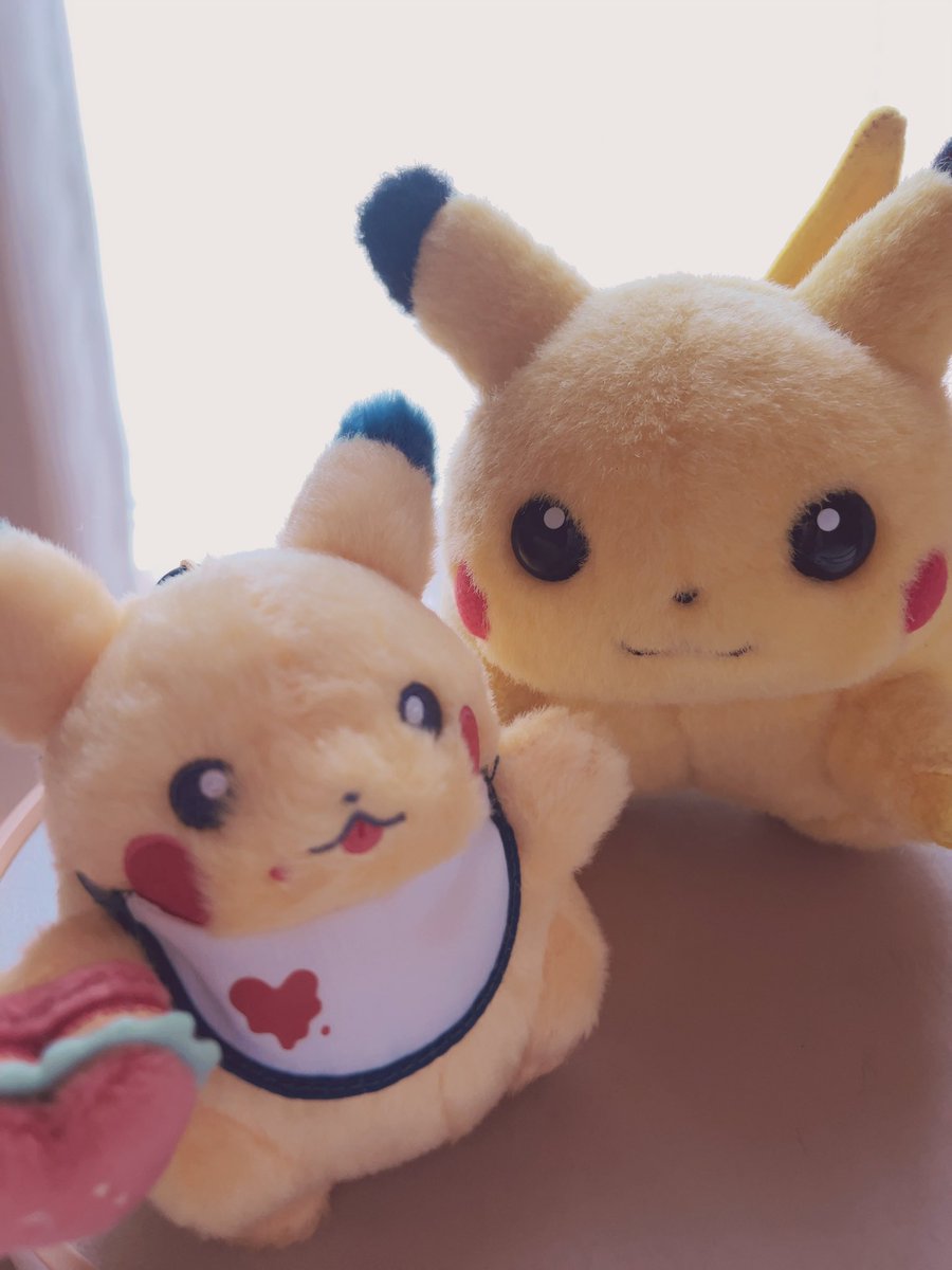 piopio_PIKA's tweet image. あげ　るっ🍔☺️