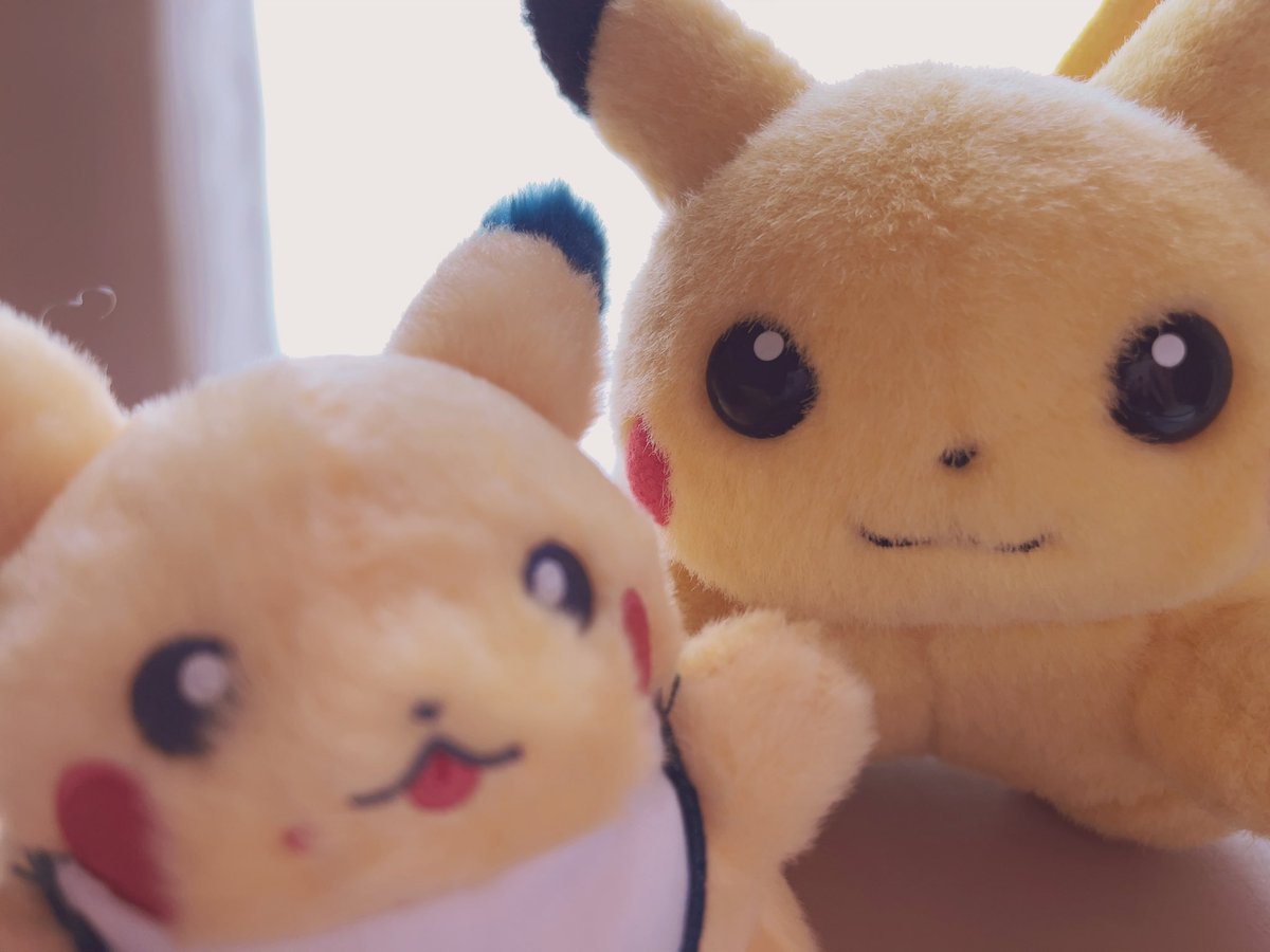 piopio_PIKA's tweet image. あげ　るっ🍔☺️