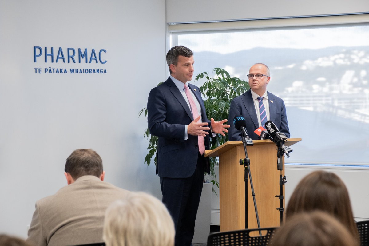 toddmstephenson's tweet image. Today I joined @dbseymour for the delivery of the 2025-26 Letter of Expectations for @PHARMACnz. We are committed to ensuring New Zealand has a world-class agency to assess and fund medical technologies.
It was also great to have Dr Malcolm Mulholland MNZM the newly appointed…