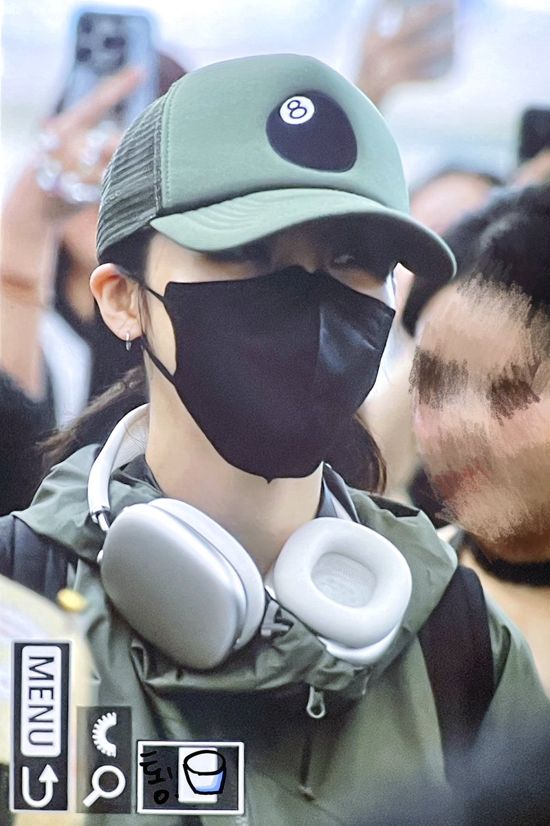 250721  HKG 출국

벼리간다ㅠ

#마마무 #문별 #문별이 #MAMAMOO #MOONBYUL