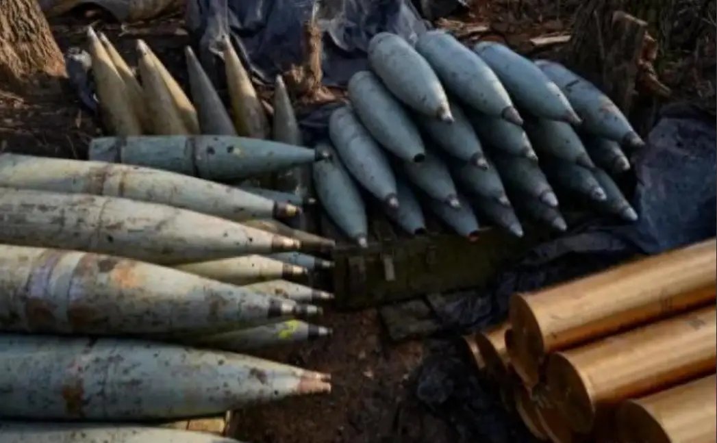 🔍 Truth or Lie? Or just weaponized narratives?

📰 According to South Korea’s Defense Intelligence Agency report to Parliament on July 13:

🚀 North Korea has sent over 12 million 152mm artillery shells to Russia in recent years — totaling around 28,000 shipping containers.