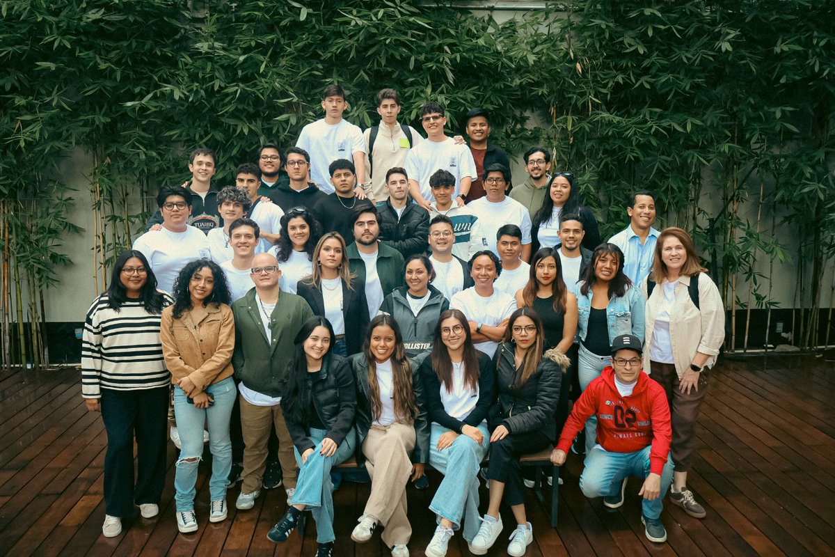 JaredAdrin's tweet photo. #BuilderHouse LATAM - en una palabra - INCREÍBLE.
Una semana de presión, ideas, crecimiento… y risas de una argentina cargada de mate 🧉
¡Gracias a todos por estar!
Gracias @TheBAFNetwork @StellarORG @BuiltonStellar @StellarLATAM @GoLazyApp 💛
#StellarLATAM #Hackathon https://t.co/FpP22Q35JC