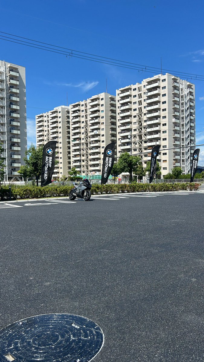 Rui_s1krr's tweet image. 西日本1でかいモトラッドえぐデカくて綺麗笑