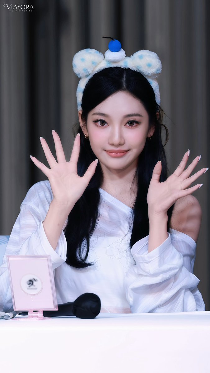 Viayora_N's tweet image. 250712 K4 Fansign
😍

#닝닝 #NINGNING  #宁艺卓 #에스파 #aespa #宁宁 #寧藝卓 #寧寧 #AESPA