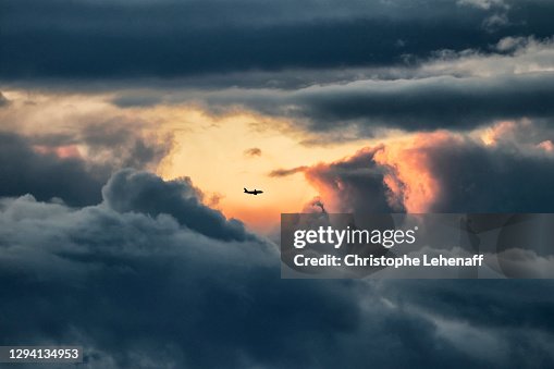 shukla_tarun's tweet image. Very turbulent skies this summer :
- @IndiGo6e plane hole in Srinagar with MPs onboard
- @AirIndia Ahmedabad crash
- @IAF_MCC crash with pilots dead
- @AirIndia runway excursion
- Bangladesh fighter jet crash
✈️ 🙆🏻♂️🙏