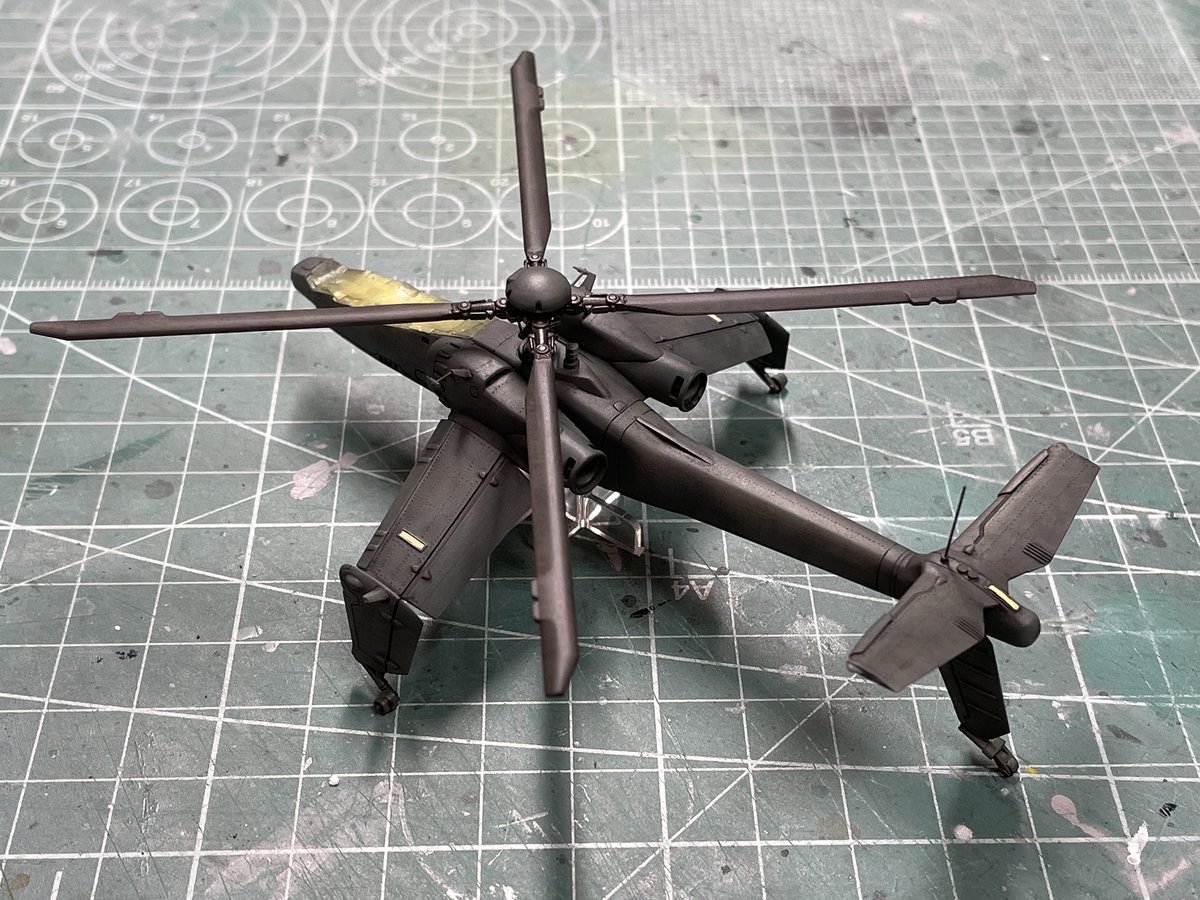 wizard03_765's tweet image. 1/144 AFH-02B ヘルハウンド
全パーツ塗装&ウェザリング完了。
で、仮組。
カッコイイ(^^)
あとは苦手なデカール貼りだなぁ…
#パトレイバー
#パト2