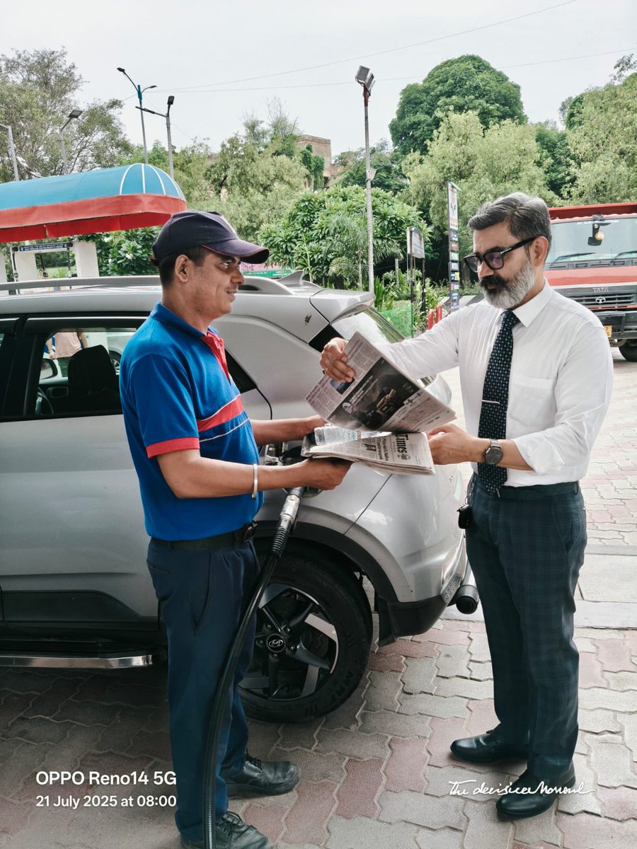 SSpanchshila's tweet image. Fuel for your car, news for your mind.
At Panchshila, it’s not just about the refill- it’s about the little moments that brighten your day. #ProjectAbhyuday #PanchshilaPetrolPump #DelhiMornings

@hardik_HPCL @HPCL @hpcl_retail @BanaySingh07 @Rg03Goel