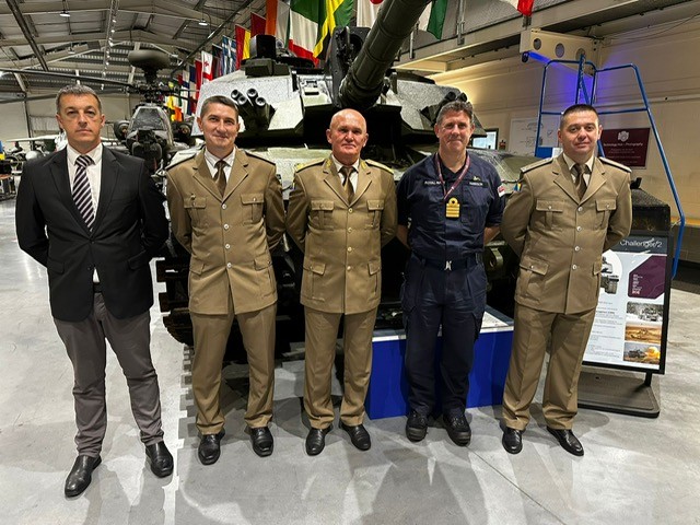 DefAcUK's tweet image. The Defence Academy recently hosted Maj Gen Kolenda, Dep Chief of Defence, Ops Bosnia & Herzegovina (BiH) Armed Forces on his 1st UK visit.
Over a decade since a senior BiH officer last visited, this milestone strengthens UK-BiH defence ties and future collab. @OruzanesnageBiH