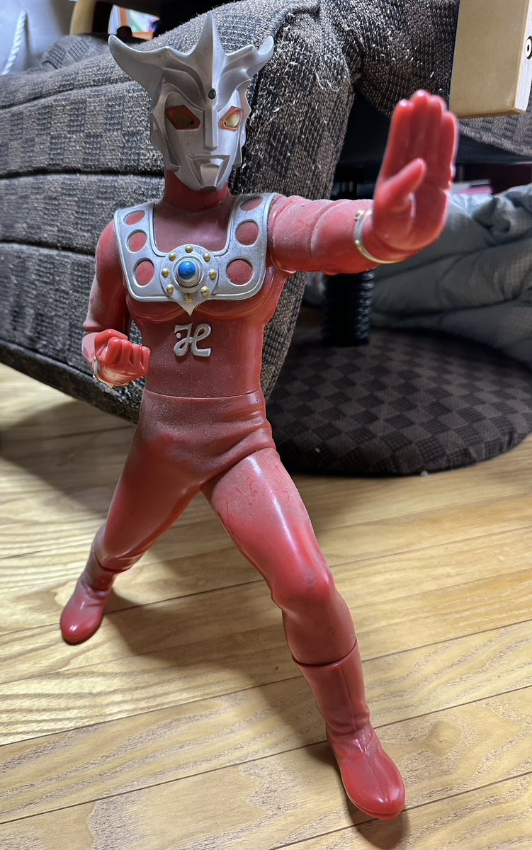 mt401218's tweet image. 帰ってきたウルトラマン
ウルトラマンレオ
両作とも、全話を観たことがないという
不届者ですw
ウルトラシリーズの再放送なんて、いくらでもやってたんだから観る機会はあっただろうにね。
なのに玩具は買ってるんだなwww