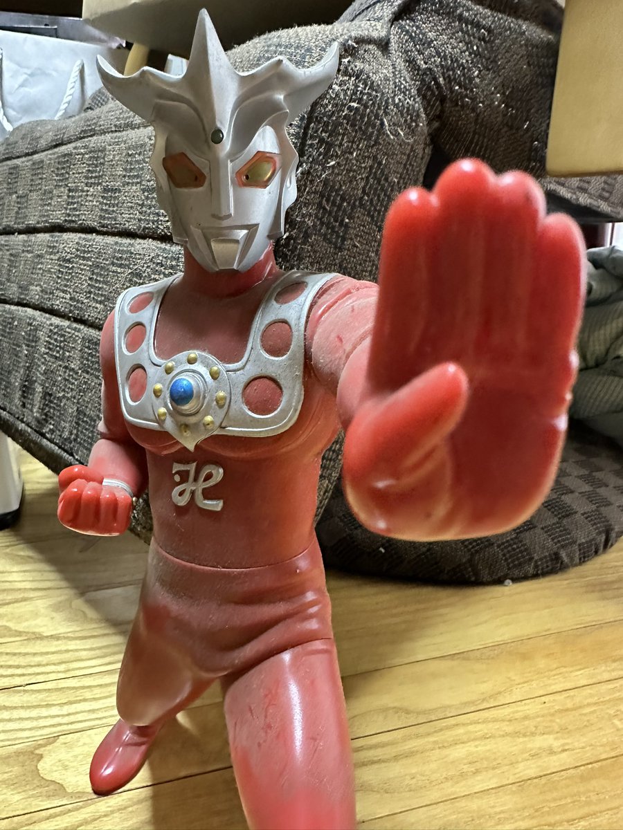mt401218's tweet image. 帰ってきたウルトラマン
ウルトラマンレオ
両作とも、全話を観たことがないという
不届者ですw
ウルトラシリーズの再放送なんて、いくらでもやってたんだから観る機会はあっただろうにね。
なのに玩具は買ってるんだなwww