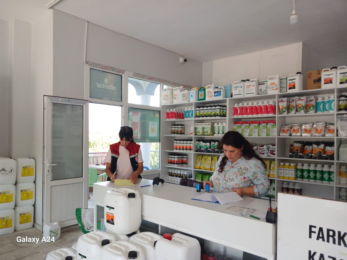 🎯Üreten Toprak, Güçlü Yarınlar!

🍀Bitki Koruma Ürünlerinin Toptan ve Perakende Satılması ile Depolanması Hakkında Yönetmelik kapsamında ilçemizdeki faaliyet gösteren bitki koruma ürünleri perakende bayilerinde İlçe Müdürlüğümüz tarafından kontroller yapılmaktadır.

<a href="/TCTarim/">T.C. Tarım ve Orman Bakanlığı</a>