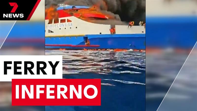 7NewsSydney's tweet image. Three people are dead in a boating tragedy in Indonesia with passengers jumping into the water to escape a burning ferry. Survivors recording the ordeal on their phones as they floated in the sea waiting to be rescued. youtu.be/uFsK8cQ80gM #7NEWS