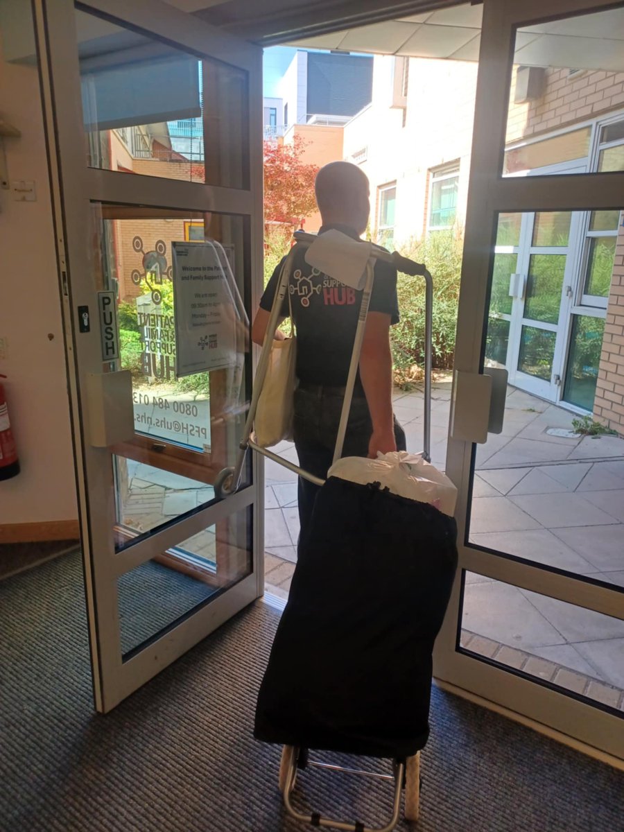UHS_SupportHub's tweet image. One of our wonderful volunteer responders, Tony, heading out for the day! Today we are delivering 2 long term patients washing to a local laundrette, a zimmer frame essential for a patients discharge, and an urgent piece of respiratory equipment to a patient. Thank you Tony!♥