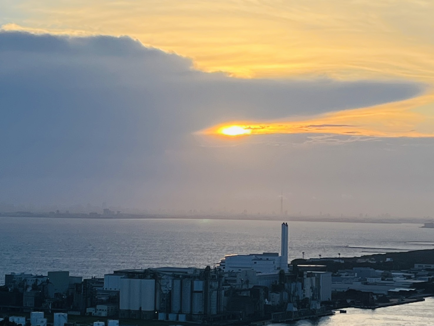 夕日写真 Sunset of Early Summer 先日ふらっと観にいった亀岡の夕景