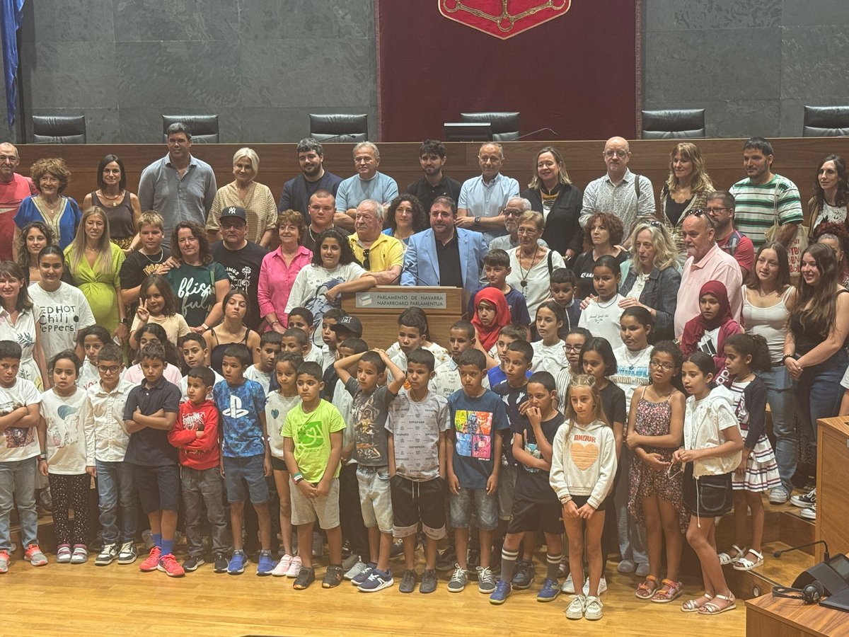 🤝Damos la bienvenida a los niños y niñas saharauis que participan en el Proyecto Vacaciones en Paz, junto con sus familias de acogida

👉Una iniciativa solidaria que refuerza los lazos de cooperación, fraternidad y compromiso con los derechos humanos.