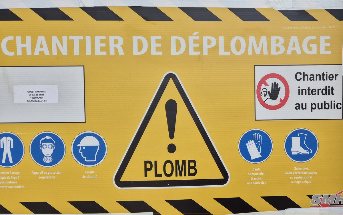 jmseronie's tweet image. inimaginable !
L étudiante qui a lancé la pétition contre la loi dite Duplomb refuse ,d après ouest France , de répondre aux journalistes s estimant incompétente!
D ou viennent alors les affirmations peremptoires de cette pétition ?
Innocence étudiante ou savante manipulation?