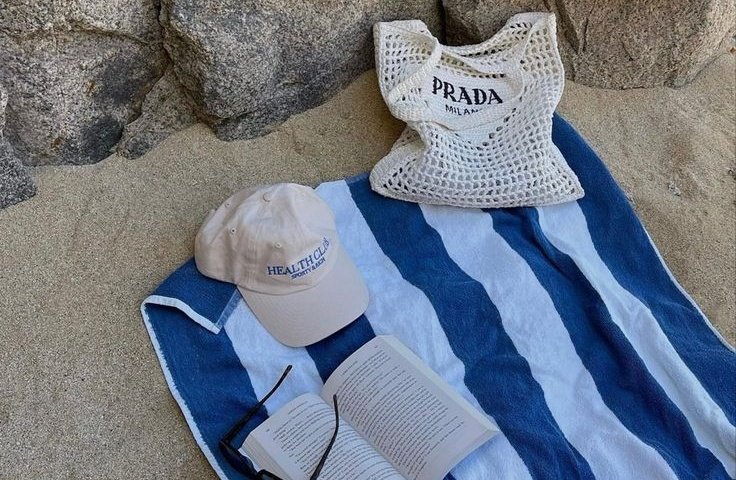 AcademiaDreams's tweet image. beach day π