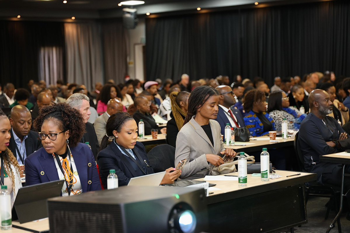 DSBD_SA's tweet image. MTN General Manager - SME and Indirect Channels, Mr. Nkosi Khumalo provided insight into inspiring change, stating, "As the MTN Group, we have invested in 4 and 5G technology to support businesses, developed a fintech platform to support small businesses with insurance…