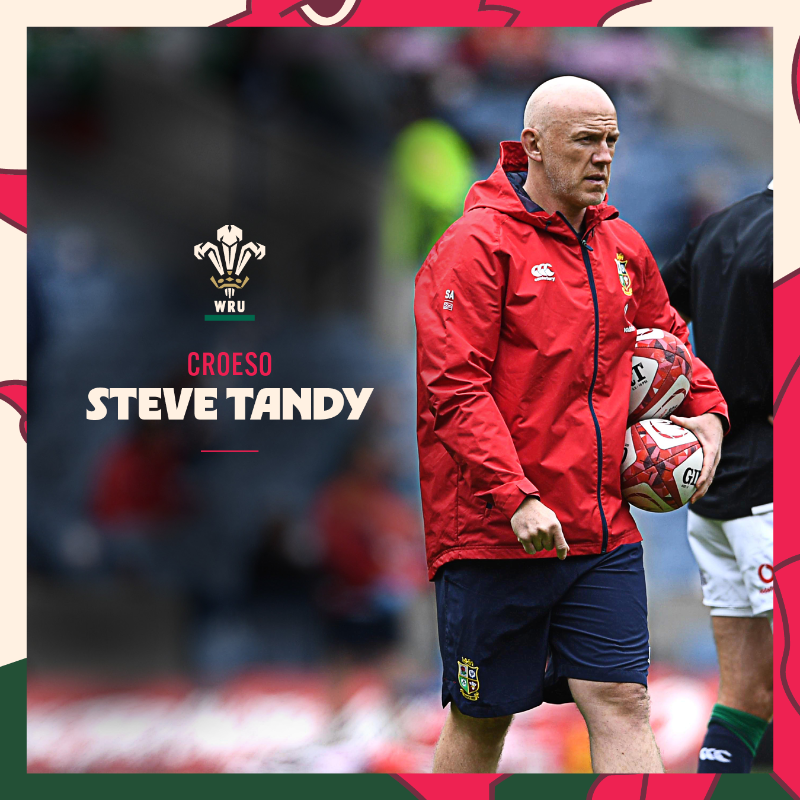 WelshRugbyUnion's tweet photo. 🚨 𝘾𝙧𝙤𝙚𝙨𝙤 𝙎𝙩𝙚𝙫𝙚 𝙏𝙖𝙣𝙙𝙮 🏴󠁧󠁢󠁷󠁬󠁳󠁿

The WRU is delighted to announce the appointment of Steve Tandy as the new Head Coach of the men's senior national side. 🤝

#CymruAmByth