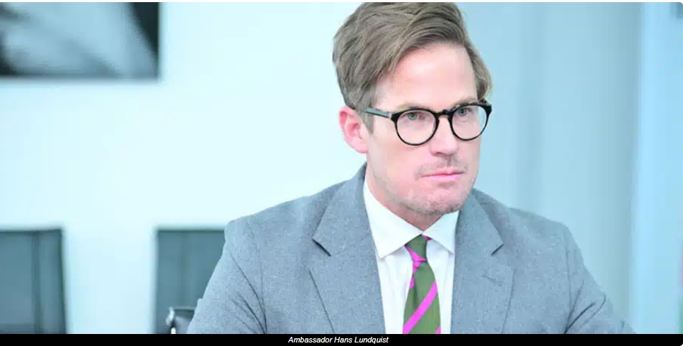 SweinEthiopia's tweet image. As H.E. Ambassador Hans Lundquist wraps up 5 years in Addis Abeba, he reflects on a journey of partnership, resilience & progress. 🇸🇪🇪🇹
His farewell comes as Ethiopia & Sweden mark 80 years of diplomatic ties next year. 📖 Read more via The Reporter: thereporterethiopia.com/46131/