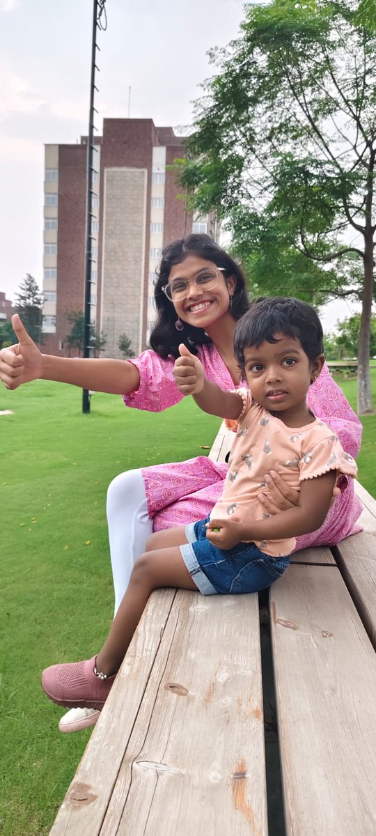 sudiptatung's tweet image. When you leave your kid with the lab for a while and get back a happier lab + happier kid 😍 #research #parenting #IGELsupport