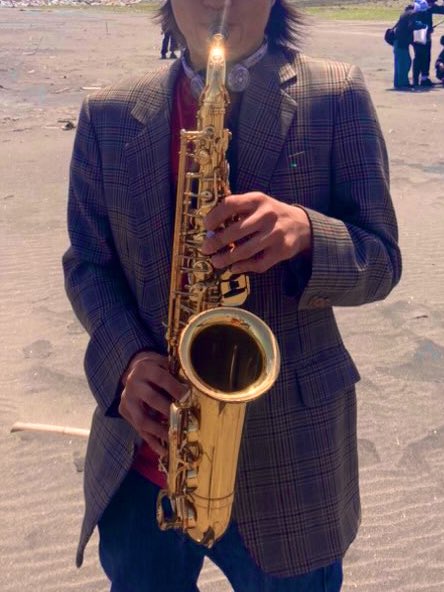 CHIAKIZZ's tweet image. 登場した映画『ネムルバカ』がNetflixで配信されたようです🌊🎷🌊