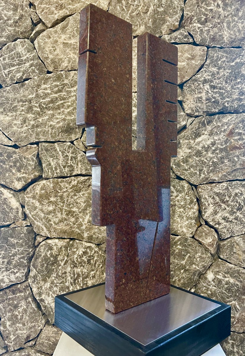 #sculpture - Granito rosso cm. 54 x 25 x 3 - 2024