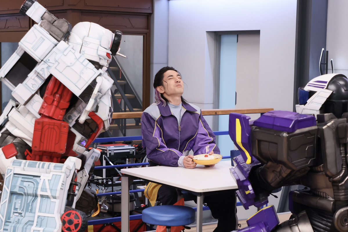 BoonBoom_toei's tweet image. 今日は #焔先斗 の誕生日ブン💜
7月21日は〇〇オブギャラクシーの公開日から拝借してたり…🛞
そして『始末屋オブギャラクシー』も大好評配信中🏁
先斗の始末屋としての仕事が観られるブンよ🔥
これからも大也たちのいない地球をよろしくブ〜ン🏎💨
#先斗生誕祭
#始末屋oG
lp.tokusatsu-fc.jp/share/content/…