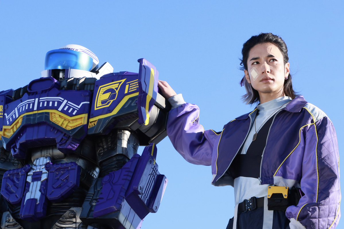 BoonBoom_toei's tweet image. 今日は #焔先斗 の誕生日ブン💜
7月21日は〇〇オブギャラクシーの公開日から拝借してたり…🛞
そして『始末屋オブギャラクシー』も大好評配信中🏁
先斗の始末屋としての仕事が観られるブンよ🔥
これからも大也たちのいない地球をよろしくブ〜ン🏎💨
#先斗生誕祭
#始末屋oG
lp.tokusatsu-fc.jp/share/content/…