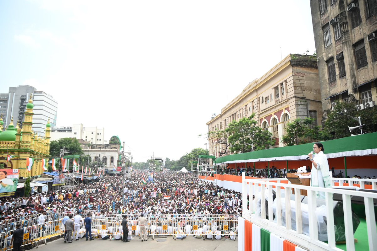 In her characteristic style and flair, Smt. <a href="/MamataOfficial/">Mamata Banerjee</a> delivered a stirring address at the #ShahidDibas rally.

Lakhs had gathered not just to hear her speak, but to draw strength from her words and take a solemn pledge to uproot <a href="/BJP4India/">BJP</a> once and for all in 2026 for the