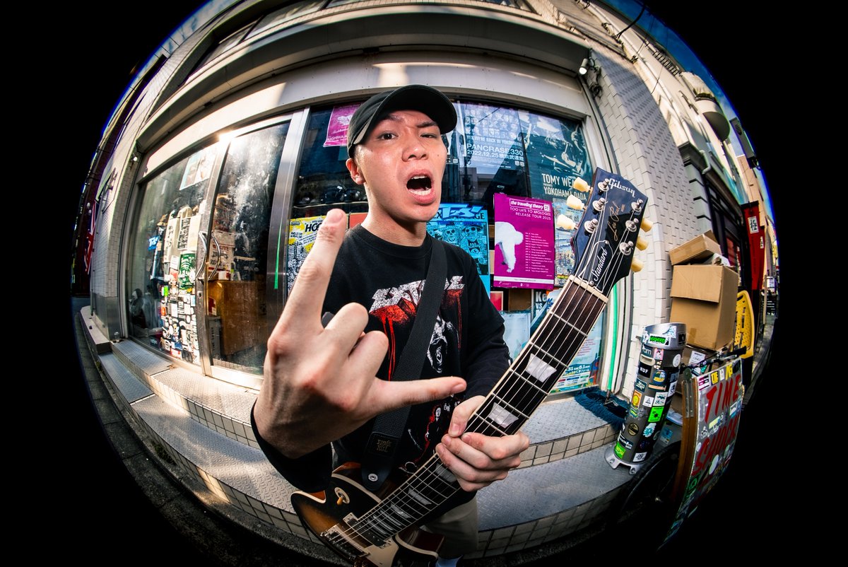 新アー写

ギター小僧はいくつになっても半ズボン