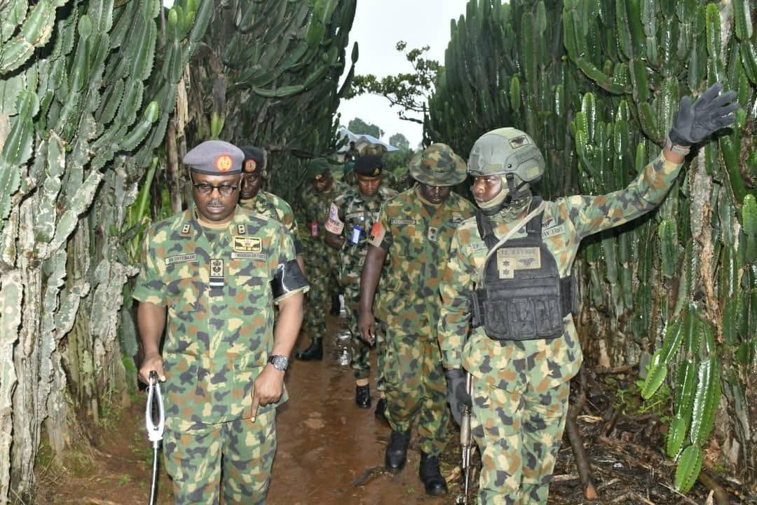 Security_Affair's tweet image. STRENGTHENING MILITARY OPERATIONS: DHQ ASSESSMENT TEAM VISITS OPERATION SAFE HAVEN IN JOS

As part of efforts to strengthen military operations in the country, the Defence Headquarters Assessment Team has visited Operation SAFE HAVEN (OPSH) Joint Operations Area to access the…