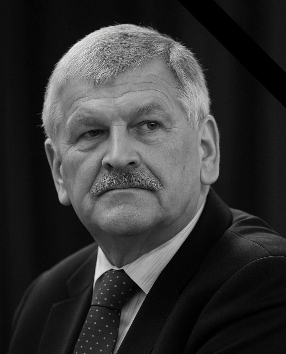 ThomasJoly732's tweet image. Le Parti de la France rend hommage à Udo Voigt, figure du nationalisme allemand, décédé le 17 juillet 2025. Ancien président du NPD et député européen de 2014 à 2019, il s’est illustré par son engagement en faveur de l’identité des peuples européens. Au Parlement européen, il fut…