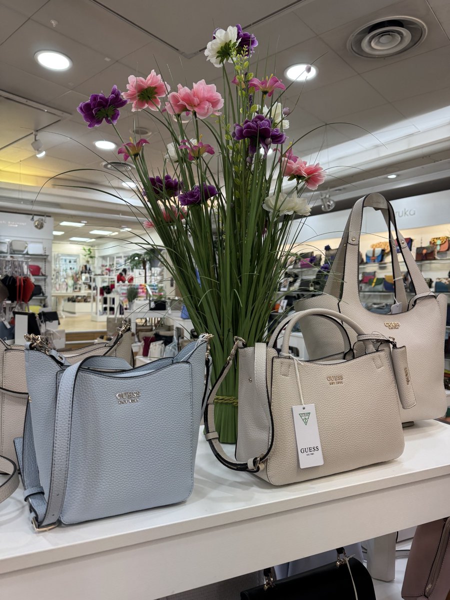 yorkshirepost's tweet image. Discover the secret behind this iconic department store: 100 years, 4 generations, and still going strong. Have you popped in lately?
#AD @harveyshalifax #Shopping #Fashions #Beauty #Cosmetics #DesignerClothes #Shoes #Shop #Dresses #SpecialOccassions
trib.al/aQRayFH